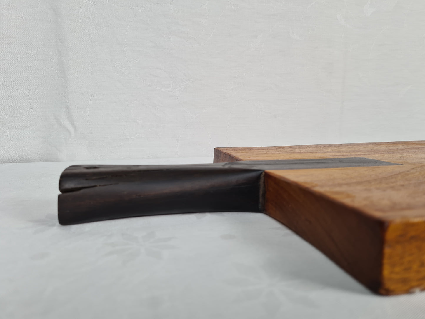 Schneidebrett mit extravagantem Griff - Santa Holz