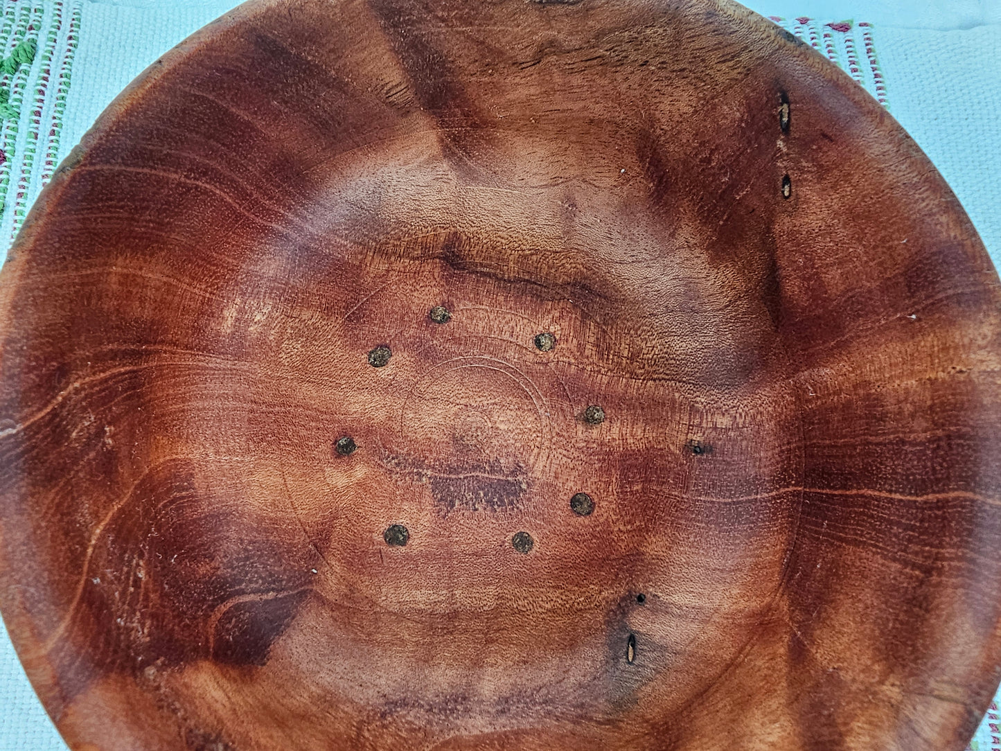 Charmante Holzschüssel, rund - Santa Holz