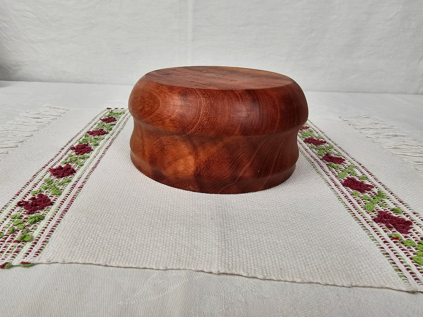 Charmante Holzschüssel, rund - Santa Holz