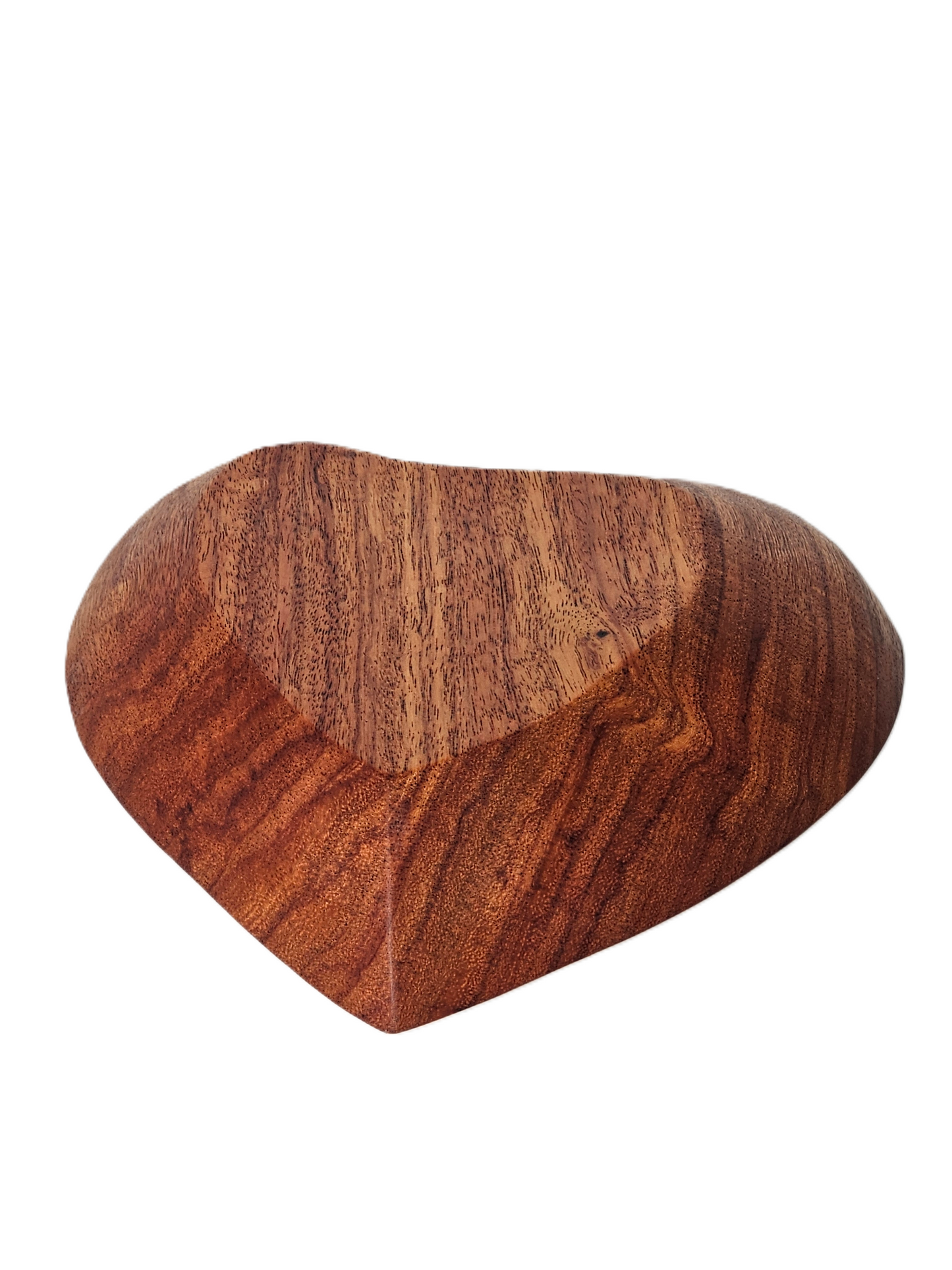 Holzschale in Herzform