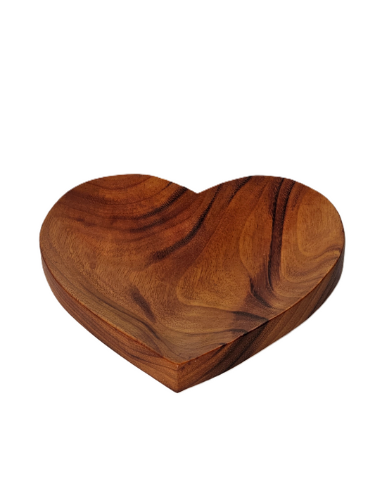Holzschale in Herzform
