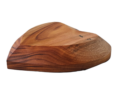 Holzschale in Herzform