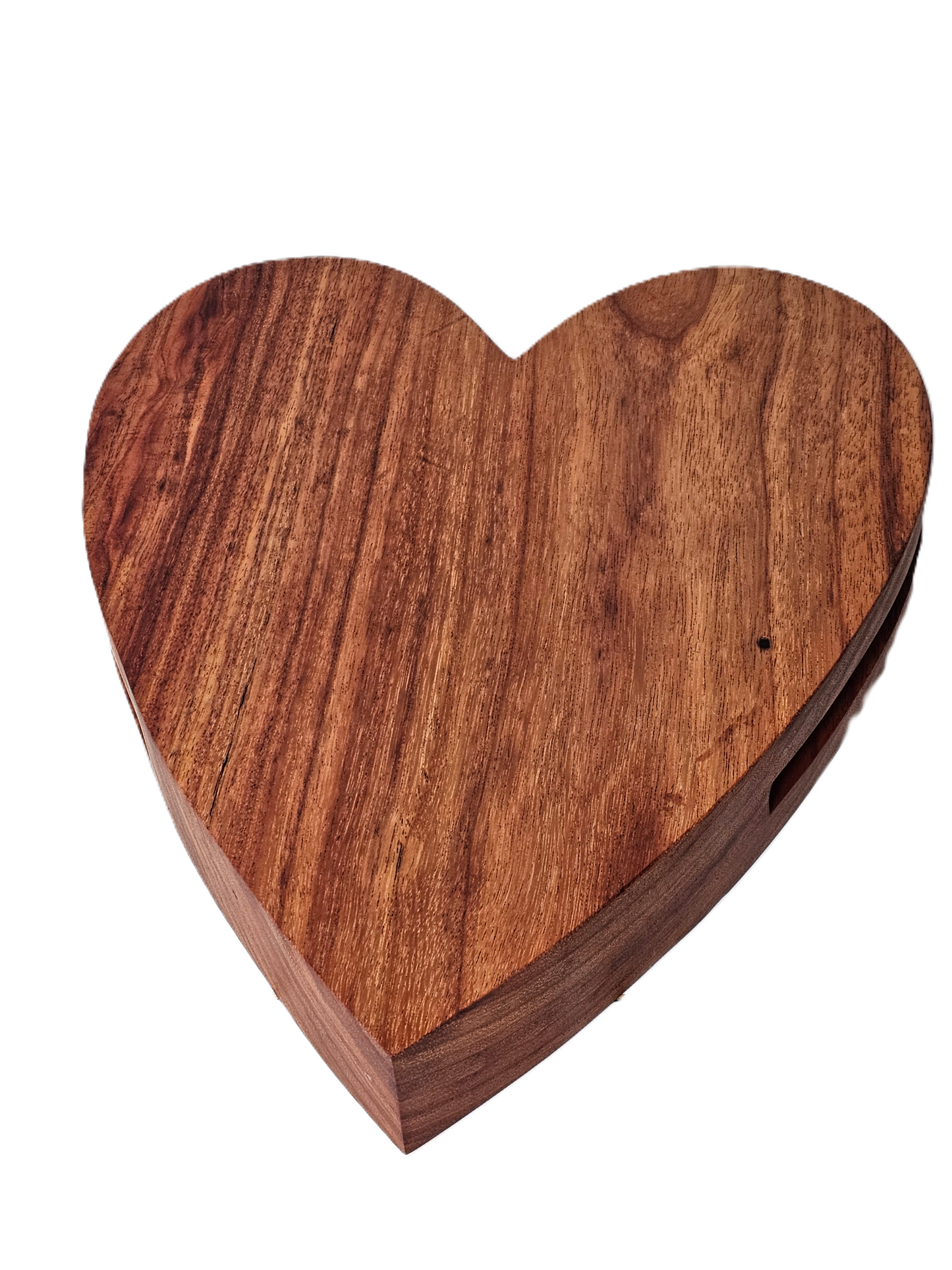 Holzschale in Herzform